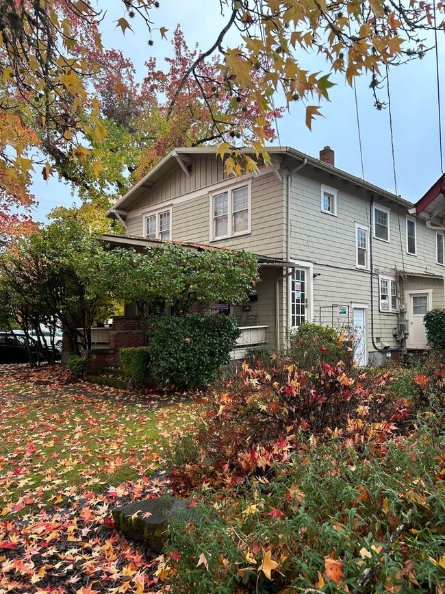 202 NW 15th St in Corvallis, OR - Building Photo - Building Photo