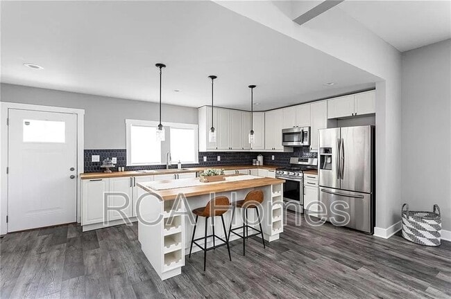 property at 1404 Spann Ave