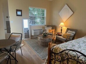 8290 Mulligan Cir in Port St. Lucie, FL - Building Photo - Building Photo