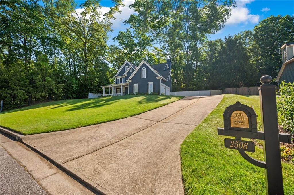 2506 Retreat Dr NE in Marietta, GA - Building Photo