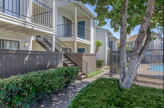 Waverly in Houston, TX - Building Photo - Building Photo
