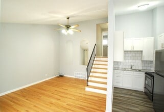 417 W Stone Ave in Addison, IL - Building Photo - Building Photo