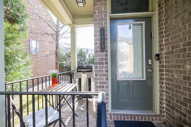 2028 Cobblestone Cir NE in Atlanta, GA - Building Photo - Building Photo