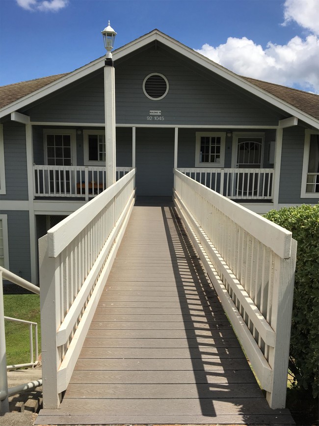 92-1045-1045 Lalahi St in Kapolei, HI - Building Photo - Building Photo