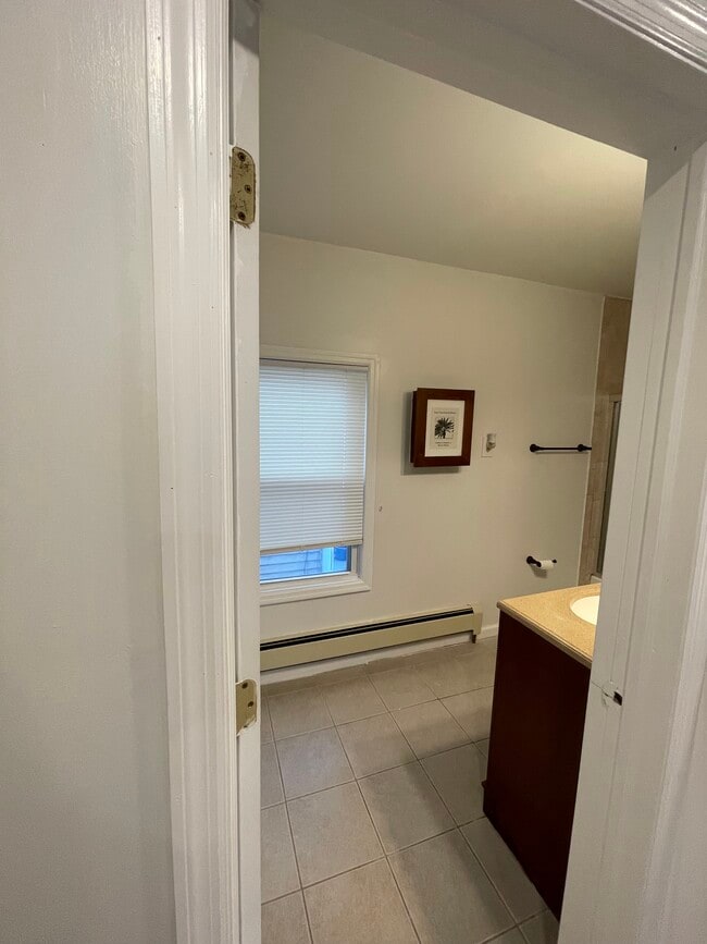 49 Carroll St in Poughkeepsie, NY - Foto de edificio - Building Photo