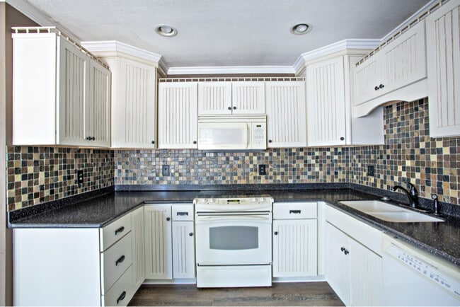 114 W Main St, Unit 114 Back in Centerville, IN - Building Photo - Building Photo