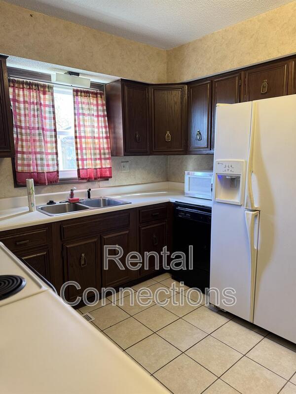 712 N Madison St in Marion, IL - Building Photo - Building Photo