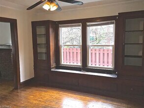 1380 Webb Rd, Unit Down in Lakewood, OH - Building Photo - Building Photo