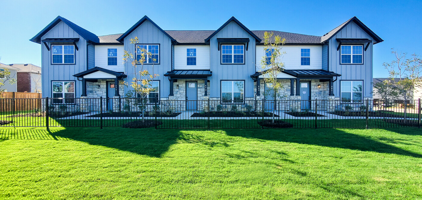 The Townhomes at Monticello in Princeton, TX - Foto de edificio