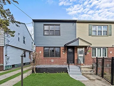 property at 121-17 194th St