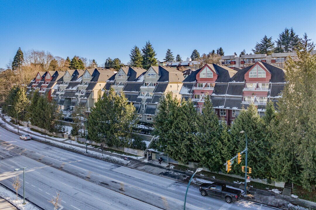 Northern Way Housing Co-Operative in Vancouver, BC - Building Photo