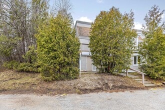 49 Trott Blvd in Collingwood, ON - Building Photo - Building Photo