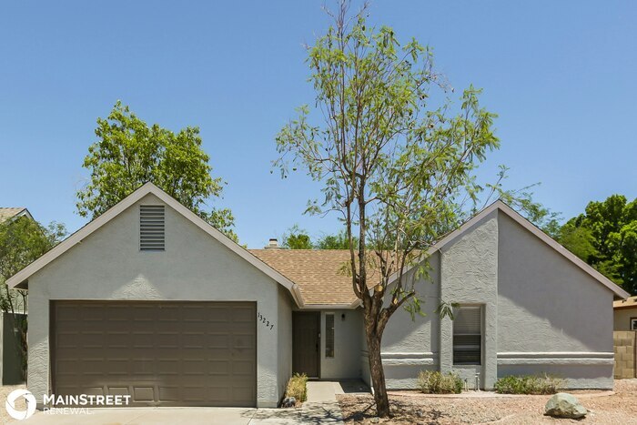 13227 N 55th Dr in Glendale, AZ - Building Photo