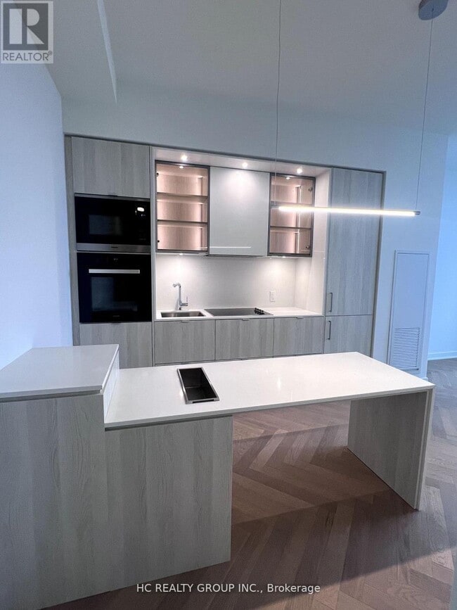 property at 11 Yorkville Ave