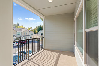 Avery Oaks Apartments in Chico, CA - Building Photo - Interior Photo