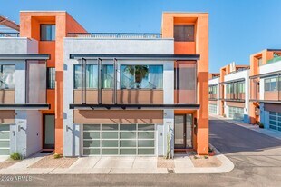 4416 N 27th Way in Phoenix, AZ - Building Photo