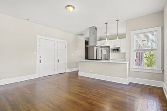 1334 N Laura St, Unit 1334 in Jacksonville, FL - Foto de edificio - Building Photo