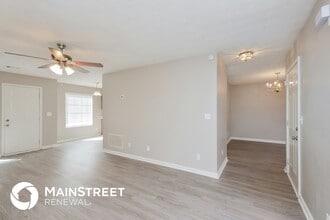 6481 Alford Way in Lithonia, GA - Foto de edificio - Building Photo