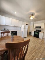 458 Hillside Ave in Hartford, CT - Building Photo