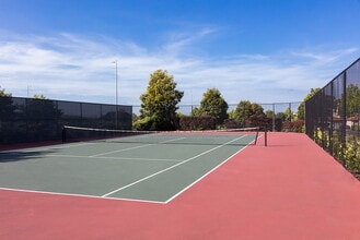 San Marcos in Richmond, CA - Foto de edificio - Building Photo