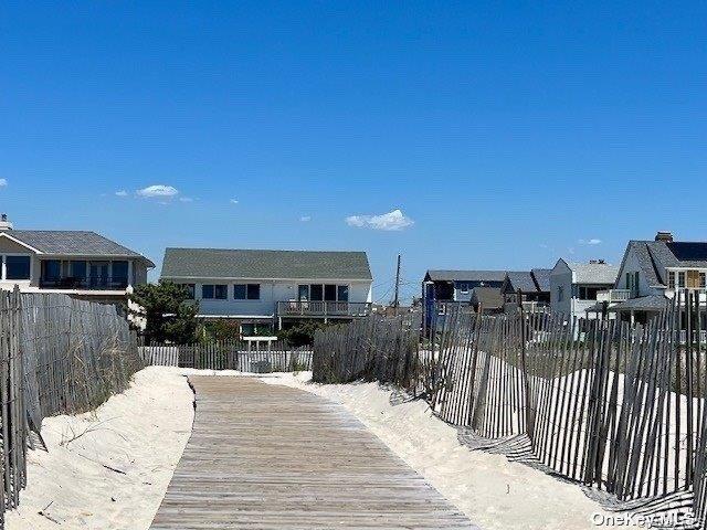 3 Oswego Ave in East Atlantic Beach, NY - Building Photo