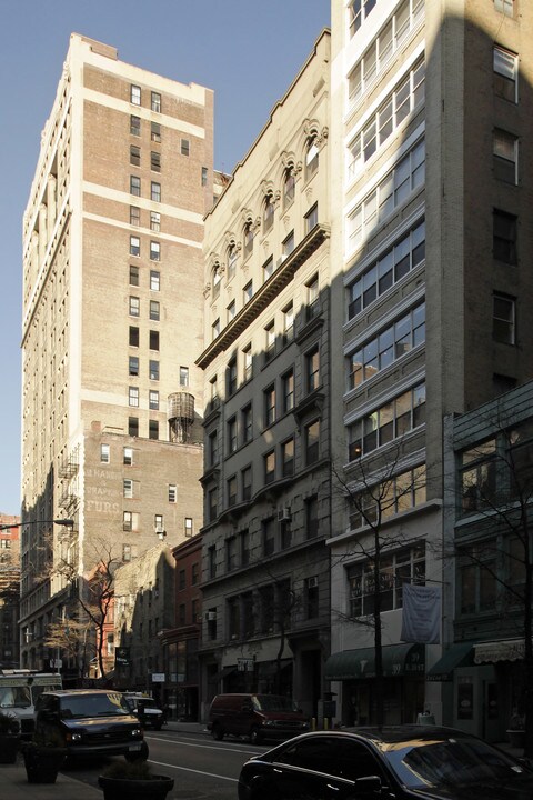 Cooperative in New York, NY - Building Photo