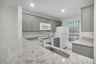 7212 Windward Dr in New Bern, NC - Building Photo - Building Photo