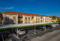 Condos at Villagio in Sarasota, FL - Foto de edificio - Building Photo