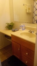 1604 Valencia Way in Reston, VA - Building Photo - Building Photo