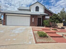 12143 Noel Espinoza Cir in El Paso, TX - Building Photo