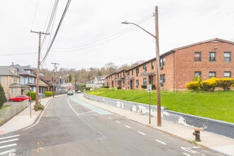 454-484 Van Duzer St in Staten Island, NY - Building Photo - Building Photo