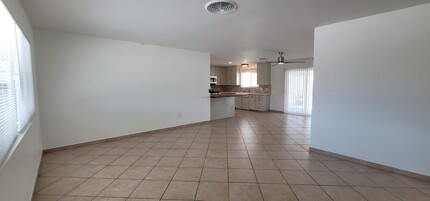 43035 Warner Trail in Palm Desert, CA - Building Photo - Building Photo