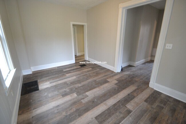 529 Hawthorne Ave in Cincinnati, OH - Building Photo - Building Photo
