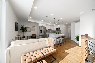 19 Armory St in Wakefield, MA - Building Photo - Building Photo