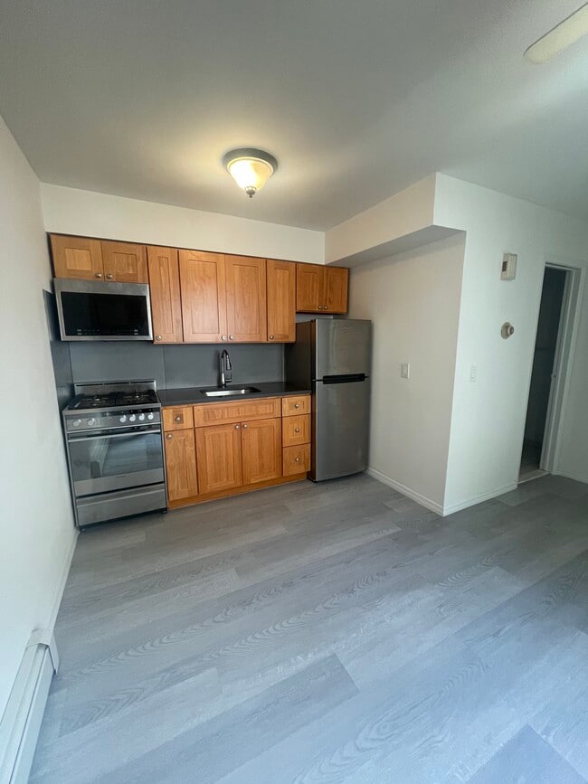 111 Radigan Ave, Unit 1