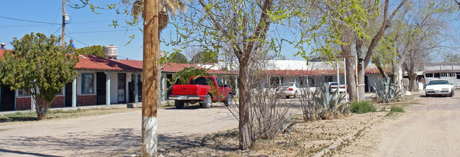 611 W Main St in Fabens, TX - Building Photo - Building Photo