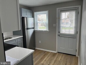1302 N Black Horse Pike in Glendora, NJ - Building Photo - Building Photo