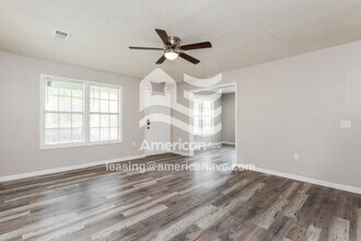 175 E Bell St in Jackson, MS - Building Photo - Building Photo