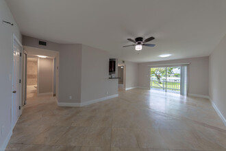 3469 NW 44th St in Lauderdale Lakes, FL - Building Photo - Building Photo