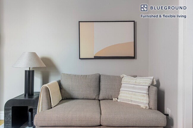 246 Mott St in New York, NY - Foto de edificio - Building Photo