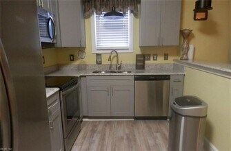 1325 W Little Creek Rd, Unit 2038-202 in Norfolk, VA - Building Photo - Building Photo