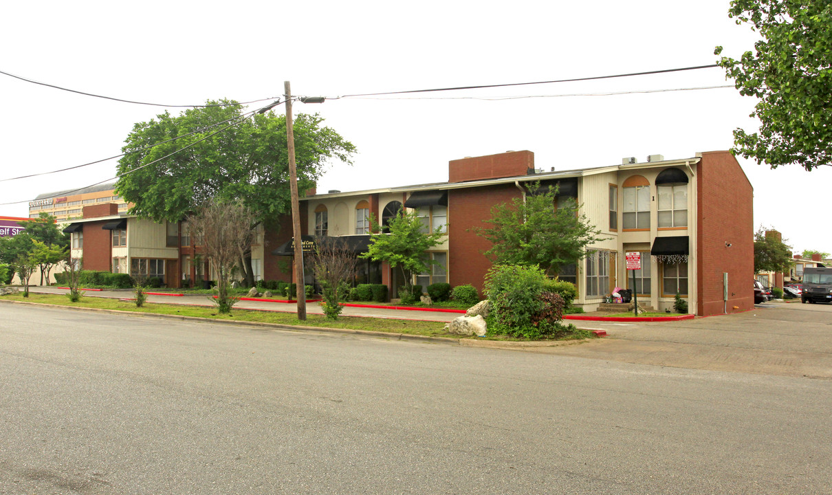 Uptown Crossing in Austin, TX - Building Photo