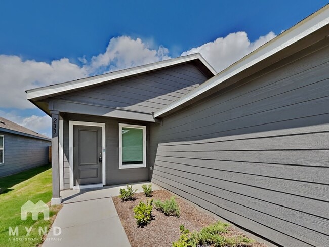 property at 233 Poplar Pl