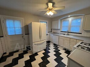 2521 Cecelia Ave in Brentwood, MO - Building Photo - Building Photo
