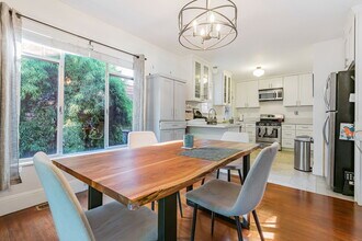 388 E Blithedale Ave in Mill Valley, CA - Building Photo - Building Photo