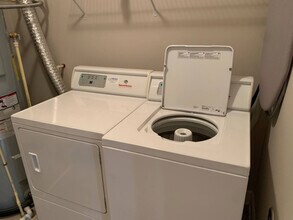 855 Chillingham Dr in Westerville, OH - Foto de edificio - Building Photo