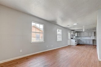 231 Tilden Dr in Pasadena, TX - Building Photo - Building Photo