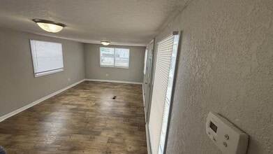 1335 Driftwood Alley in Huntington, IN - Building Photo - Building Photo