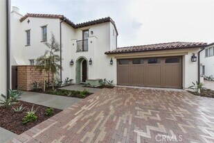 144 Via Murcia in San Clemente, CA - Building Photo