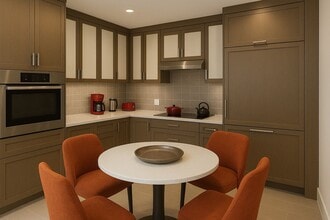 100 Lovejoy Wharf, Unit 4L in Boston, MA - Foto de edificio - Building Photo